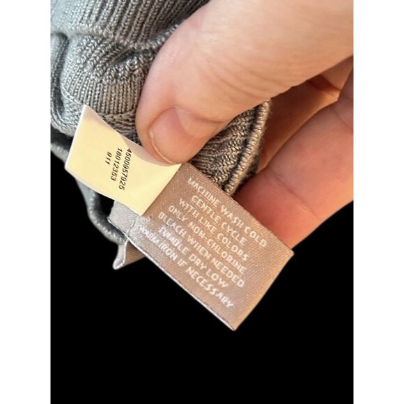 Mock Turtle Neck Tank Top Sleeveless Chico's Sz 2 Medium Gray Knit Closet Staple - Picture 7 of 11